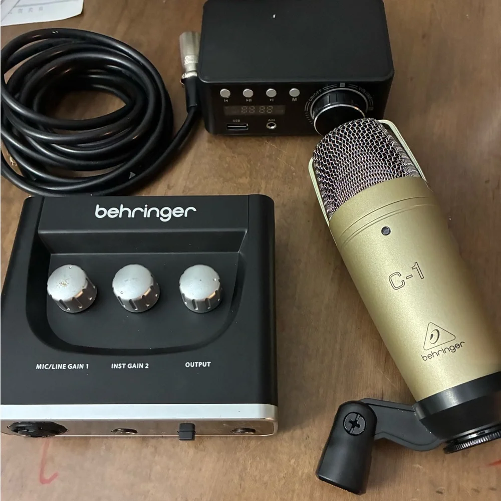 Behringer C-1 Microphone with Audio Interface